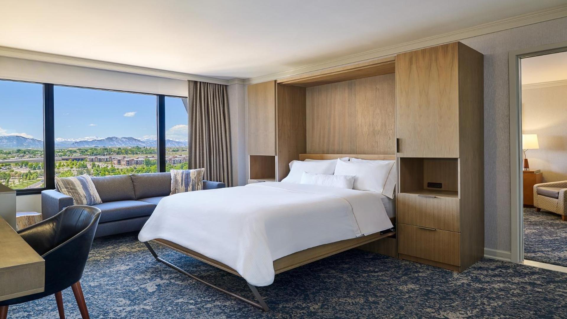 The Westin Westminster Hotel Exterior photo