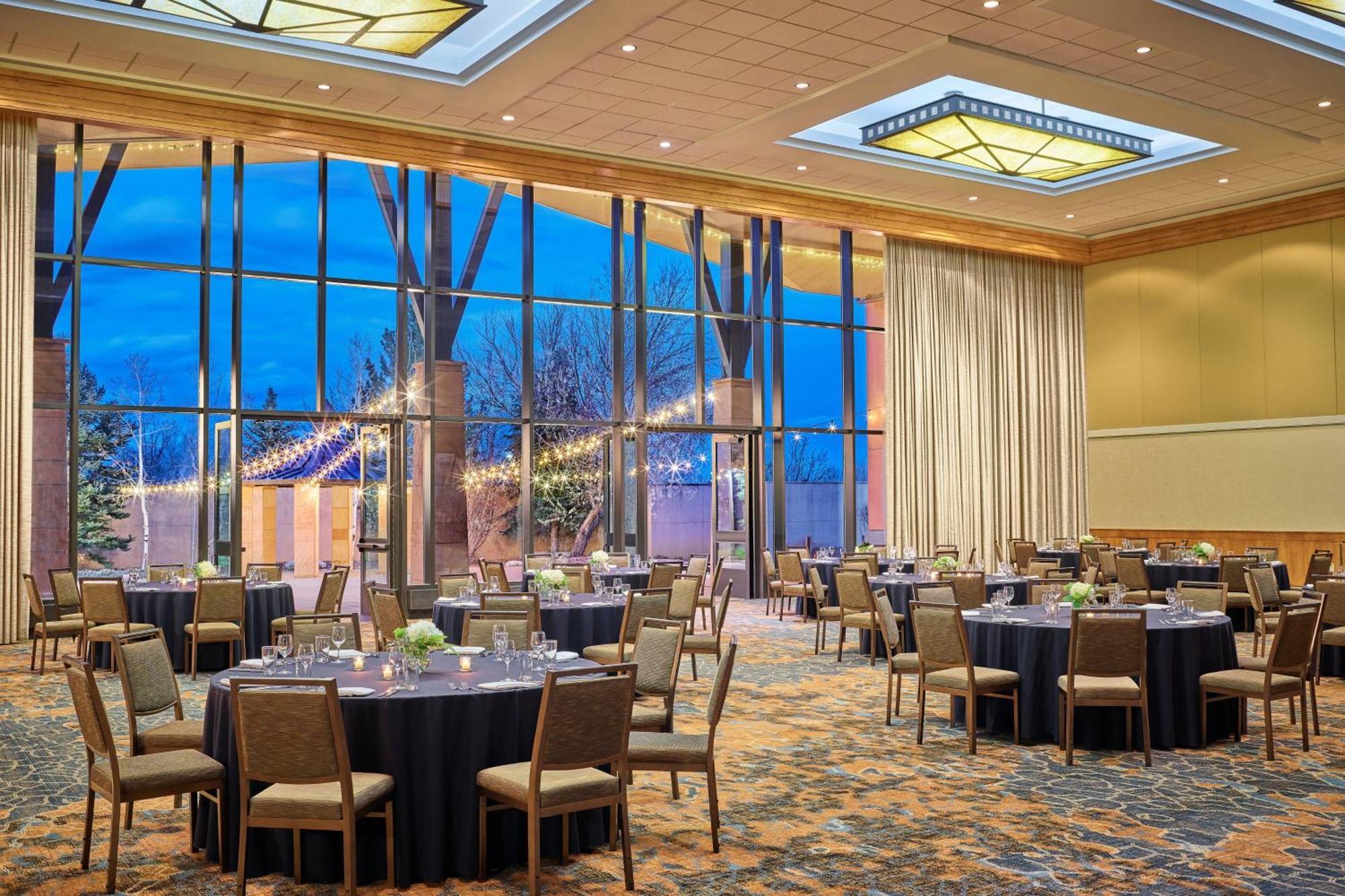 The Westin Westminster Hotel Exterior photo